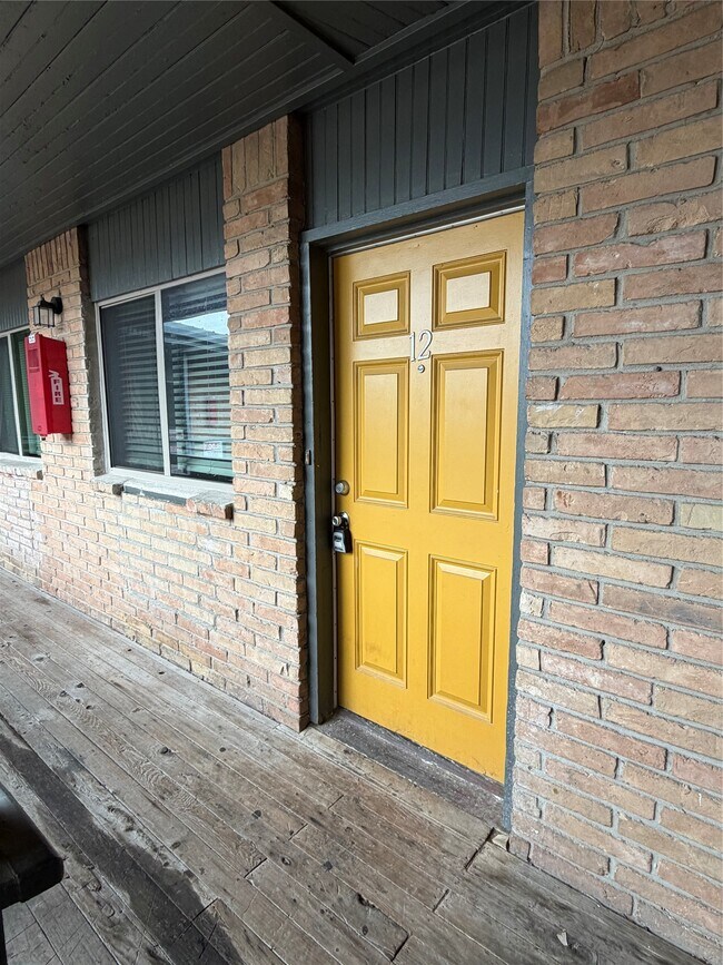 Photo - 4811 Oakland St Unit 12