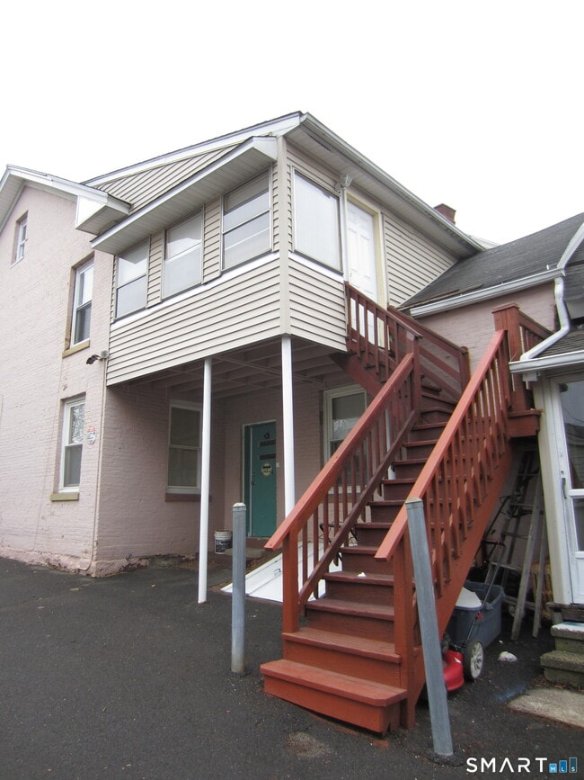 Building Photo - 36 S Main St