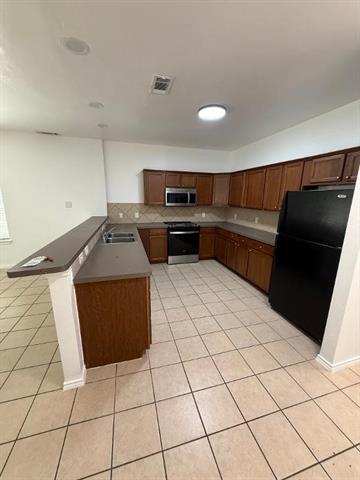 320 Woodgrove Dr