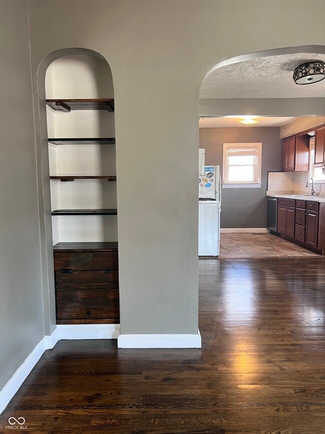 Photo - 1524 E 46th St