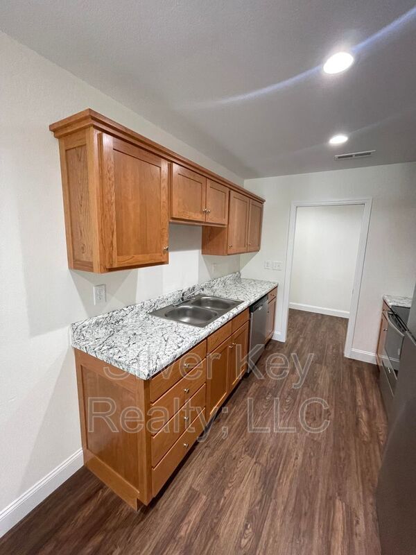 Photo - 129-131 Cardin Street