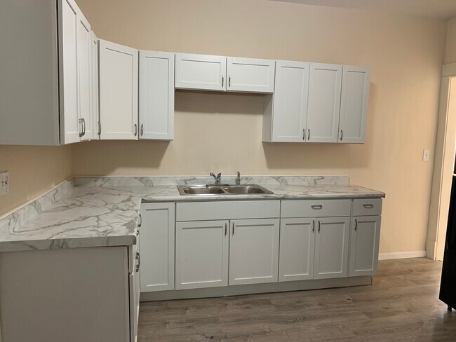 Photo - 1600 N Irving Ave Unidad 1