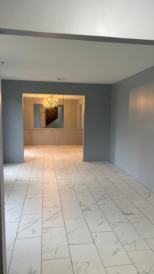 Photo - 8838 Stroud Dr