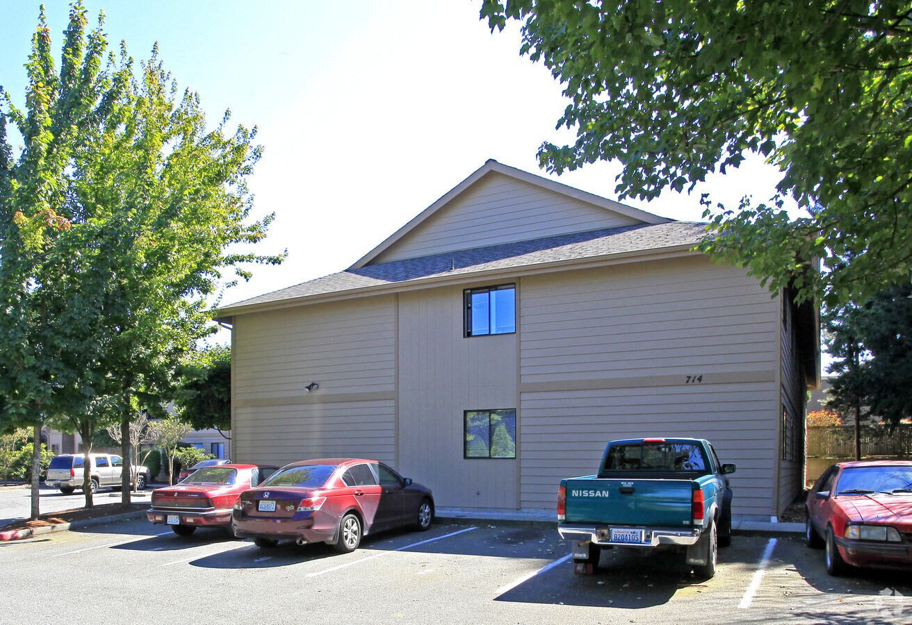 Photo - Pine View Apartments