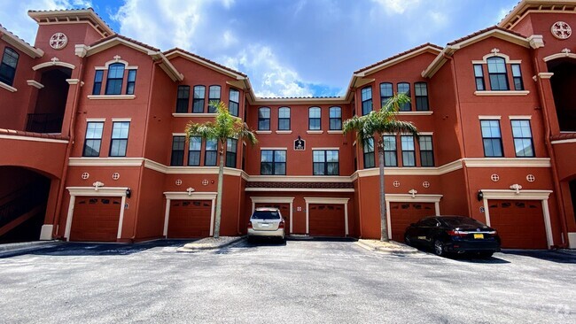 Building Photo - 2713 Via Murano Rental