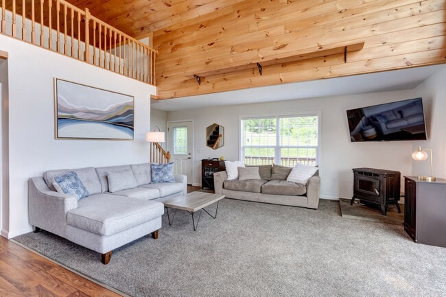 Photo - 2109 Dunk Hill Rd Unit SI ID1492963P