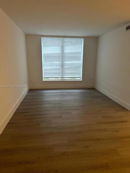 Photo - 210 SW 11th St Unidad 510