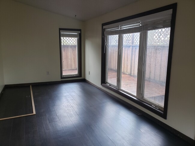 Photo - 109 Florence St