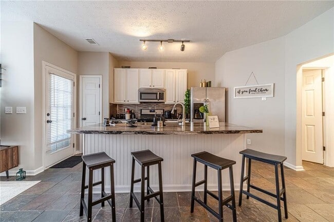 Photo - 6436 Portside Way