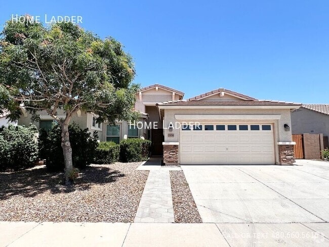 Building Photo - 2936 E Tonto Dr Rental