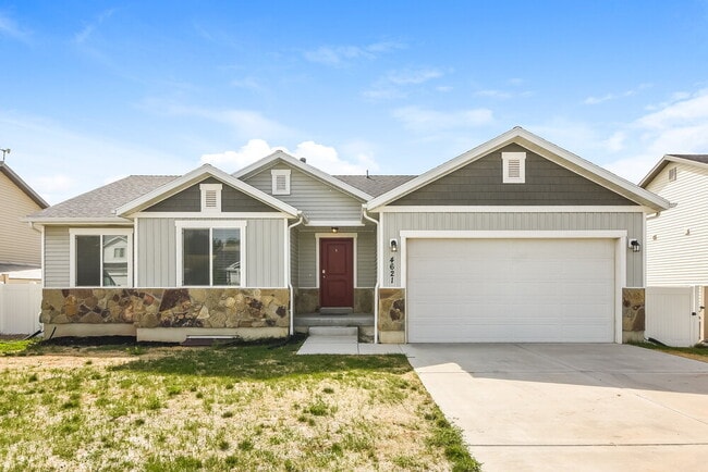 Building Photo - 4621 S W Pk Dr Rental