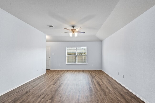 Photo - 2024 Cedar Tree Ct