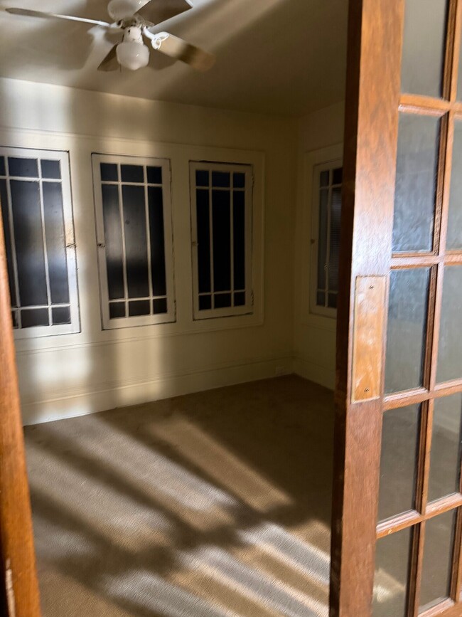 Photo - 276 Merriman Rd