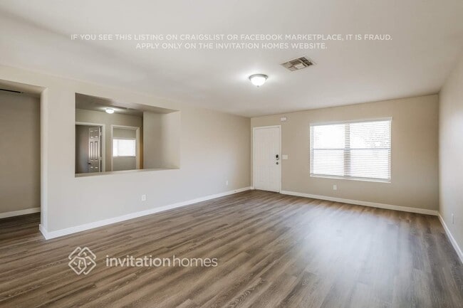 Photo - 12648 N Main St