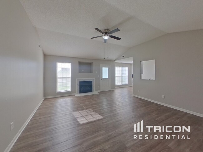 Photo - 6910 Vernon Wood Ln