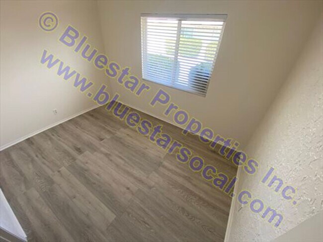 20475 Thunderbird Rd Unit 02
