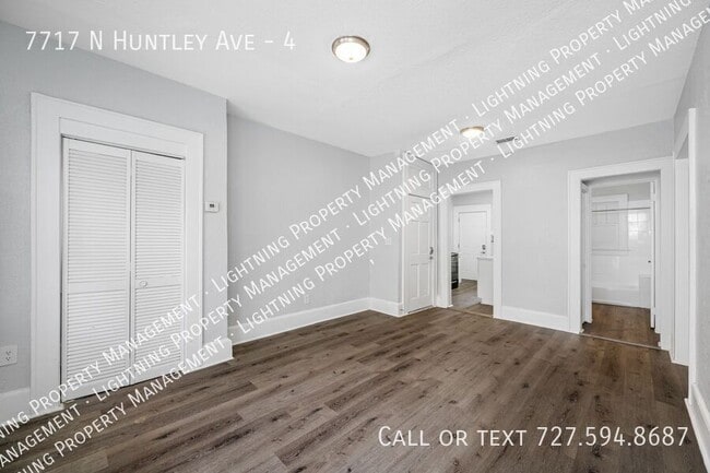 Photo - 7717 N Huntley Ave Unit 4