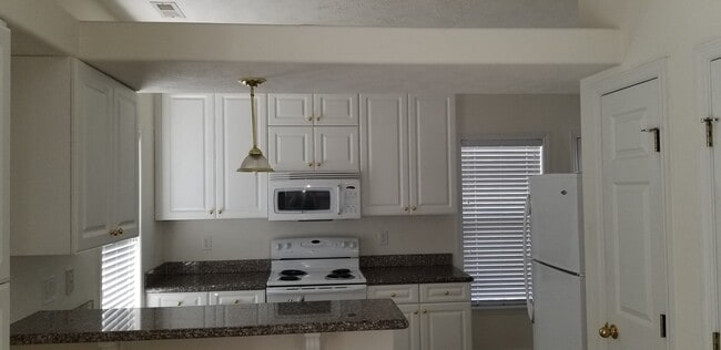 300 Sea Knight Ln