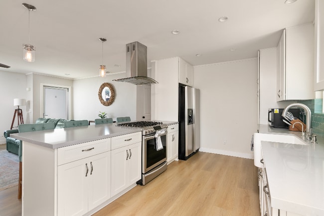 Photo - 1123 Balour Dr