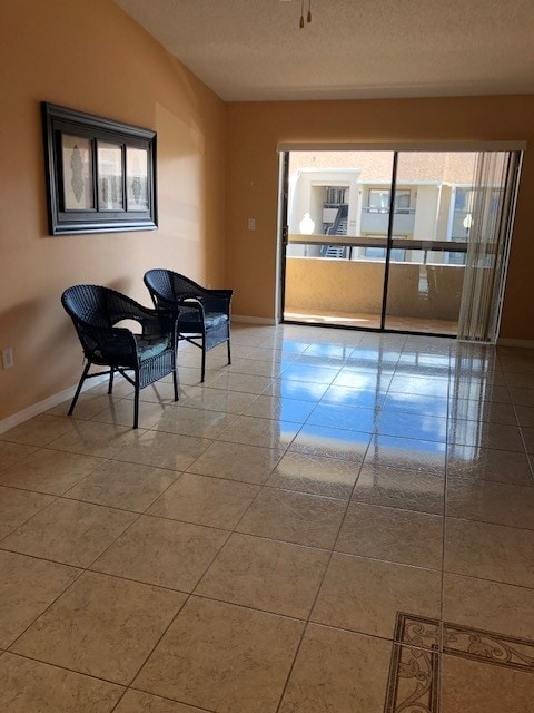 Photo - 5283 Vineland Rd