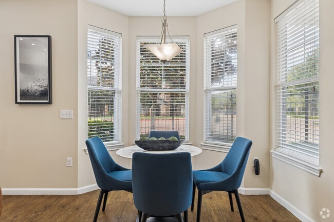 2BR, 2BA - 1,298SF - Dining Room