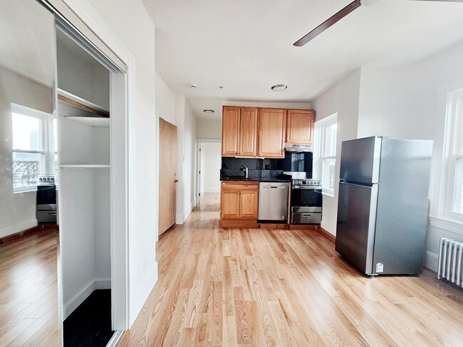 Photo - 102 Myrtle St
