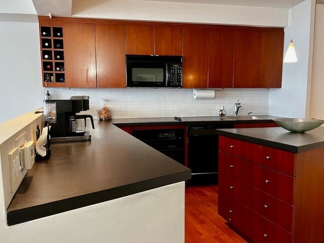 Photo - 300 N State St Unit 4210