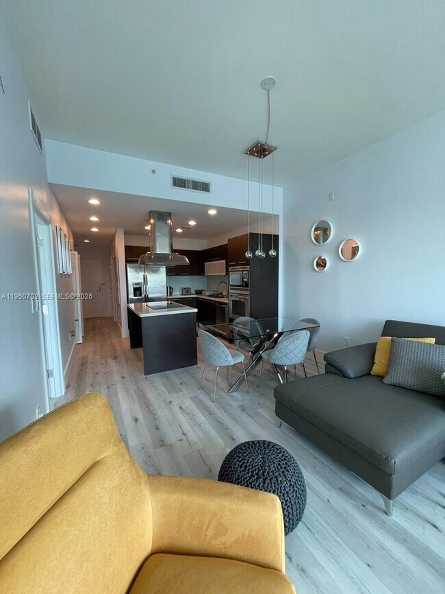 Photo - 7928 East Dr Unit 403