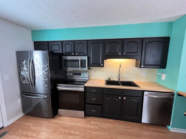 Photo - Fantastic 3 bedroom 2 bathroom single family home Johnstown