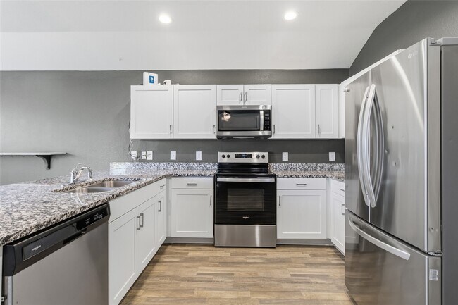 Photo - 111 Bering Dr