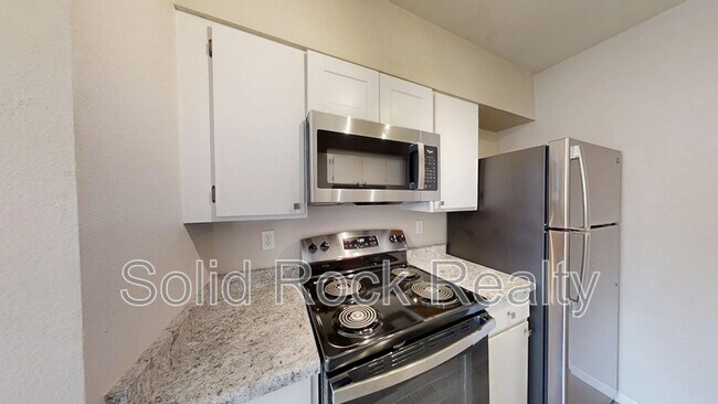 Photo - 1845 Zebulon Dr