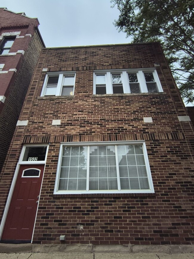 Building Photo - 1532 W 19th St Unit 2