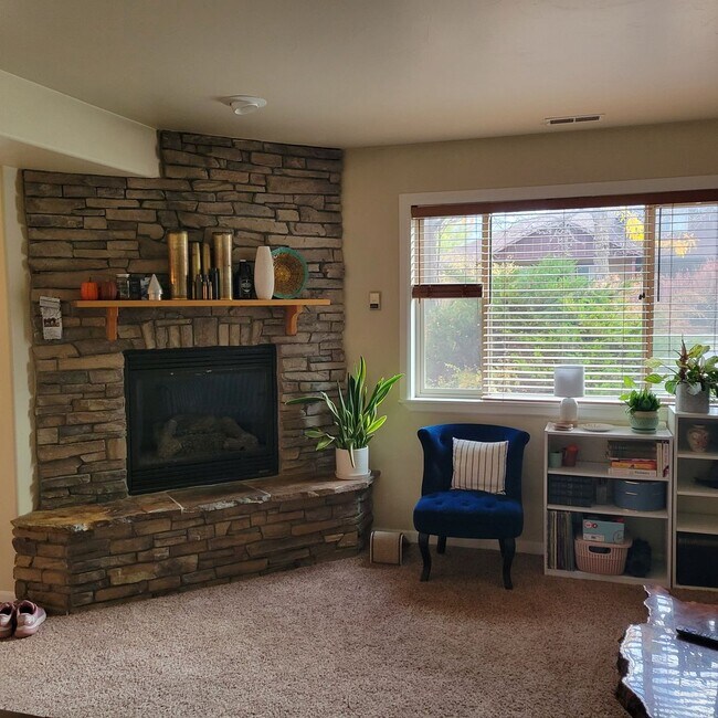 Photo - 3 Bed 2.5 Bath with double attached garage in Bozeman Unidad 11