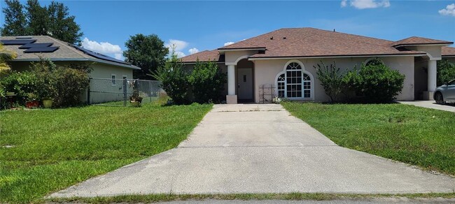 Photo - 756 Camel Ct Townhome