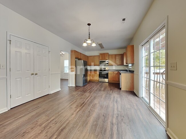6418 Glenolden Dr