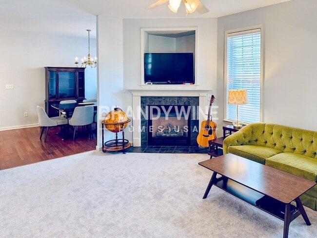 Photo - 967 Cairn Creek Dr