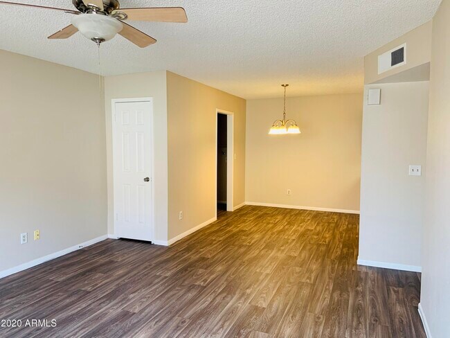 Photo - 13212 N 51st Ln