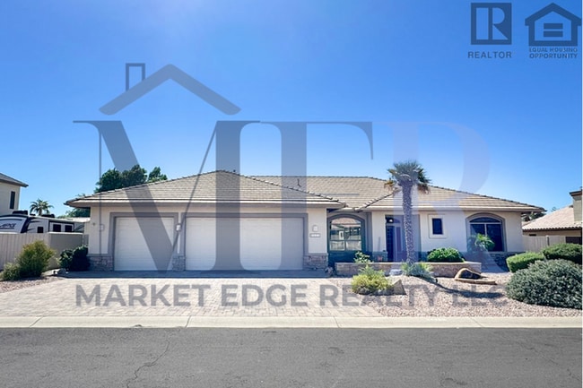 Building Photo - 4Bed/2.5Bath Furnished Home In Glendale! $...