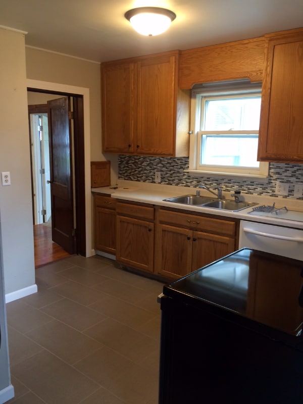 Photo - 803 23rd St S