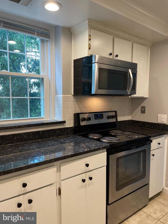 Building Photo - 4838 S 28th St Unit C2