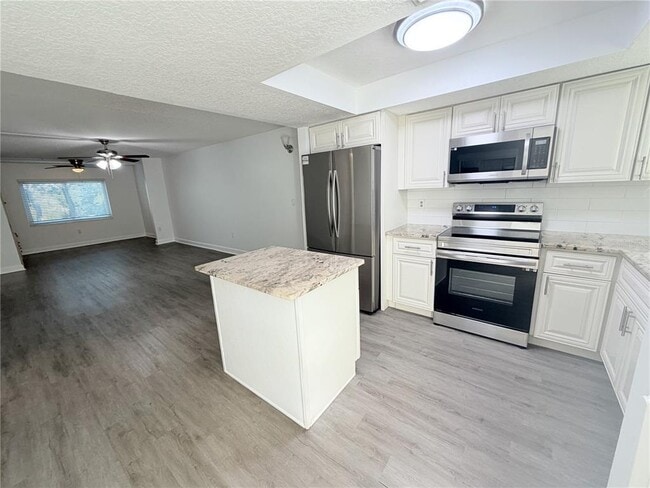 Photo - 1524 Lakeview Rd Unidad 305