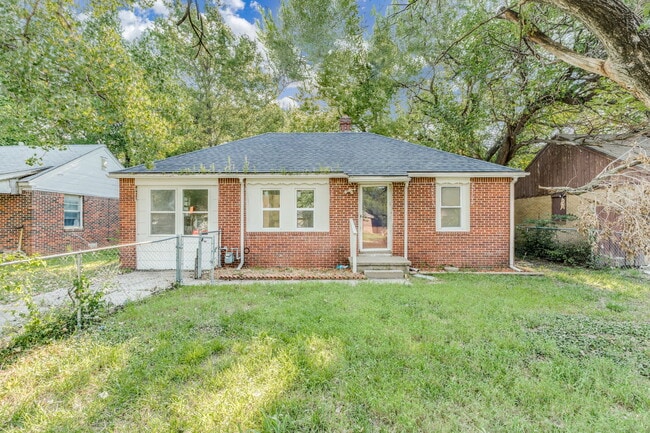 Photo - 1018 N Volutsia Ave House