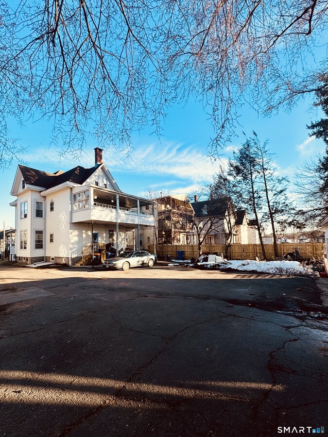 Photo - 47 Linsley Ave Unit 3