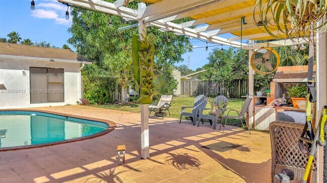 Photo - 14465 SW 96th Ave