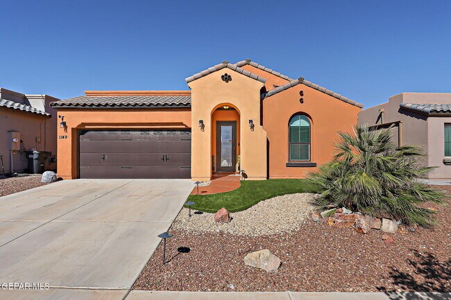 Photo - 1149 Stoke St