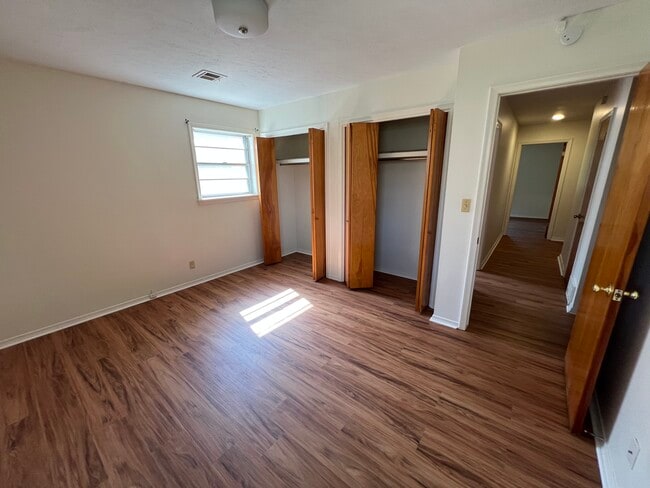 Photo - 122 SE Morningside Ave