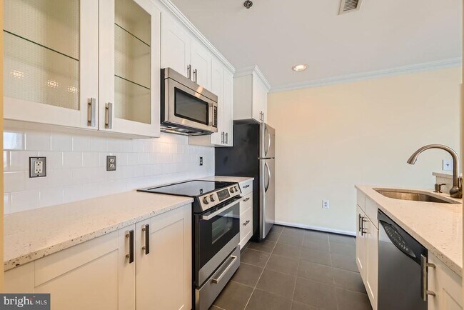 Photo - 2702 Lighthouse Point E Unidad 722