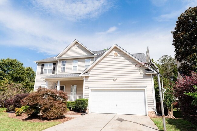 Photo - Stunning 6 bedroom 2.5 bathroom corner lot...