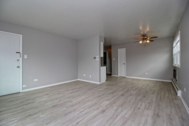 Photo - 9845 S Cicero Ave Unit 9845-1N