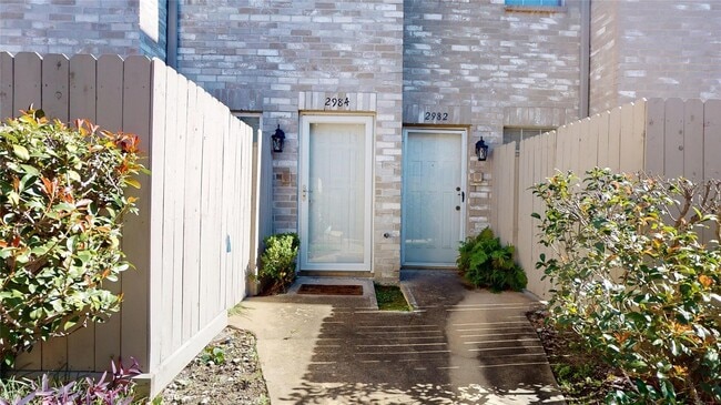 Photo - 2984 Holly Hall St